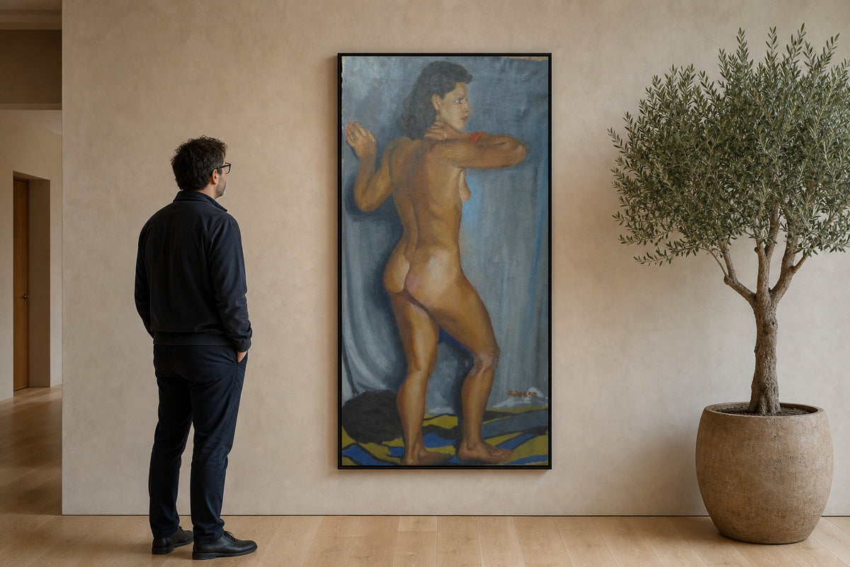 Standing Female Nude Figure - shown to scale