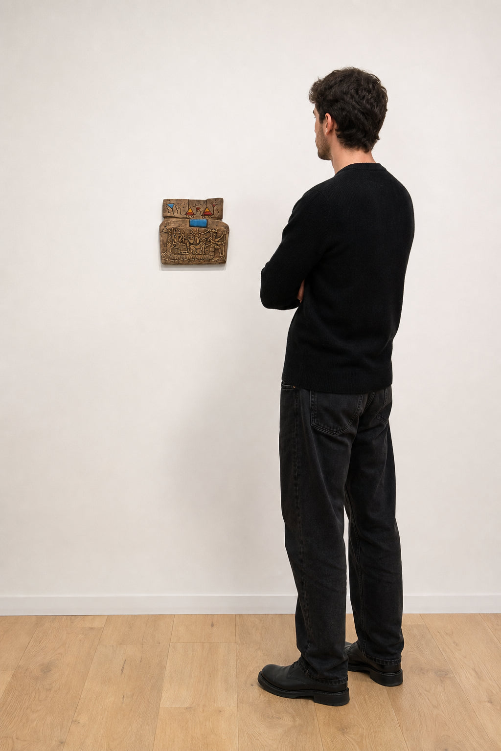 Mesopotamian Relief Figures Ceramic Sculpture - shown to scale